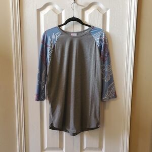 LuLaRoe Gray Top with Red, White & Blue Eagle Design On 3/4 Sleeves